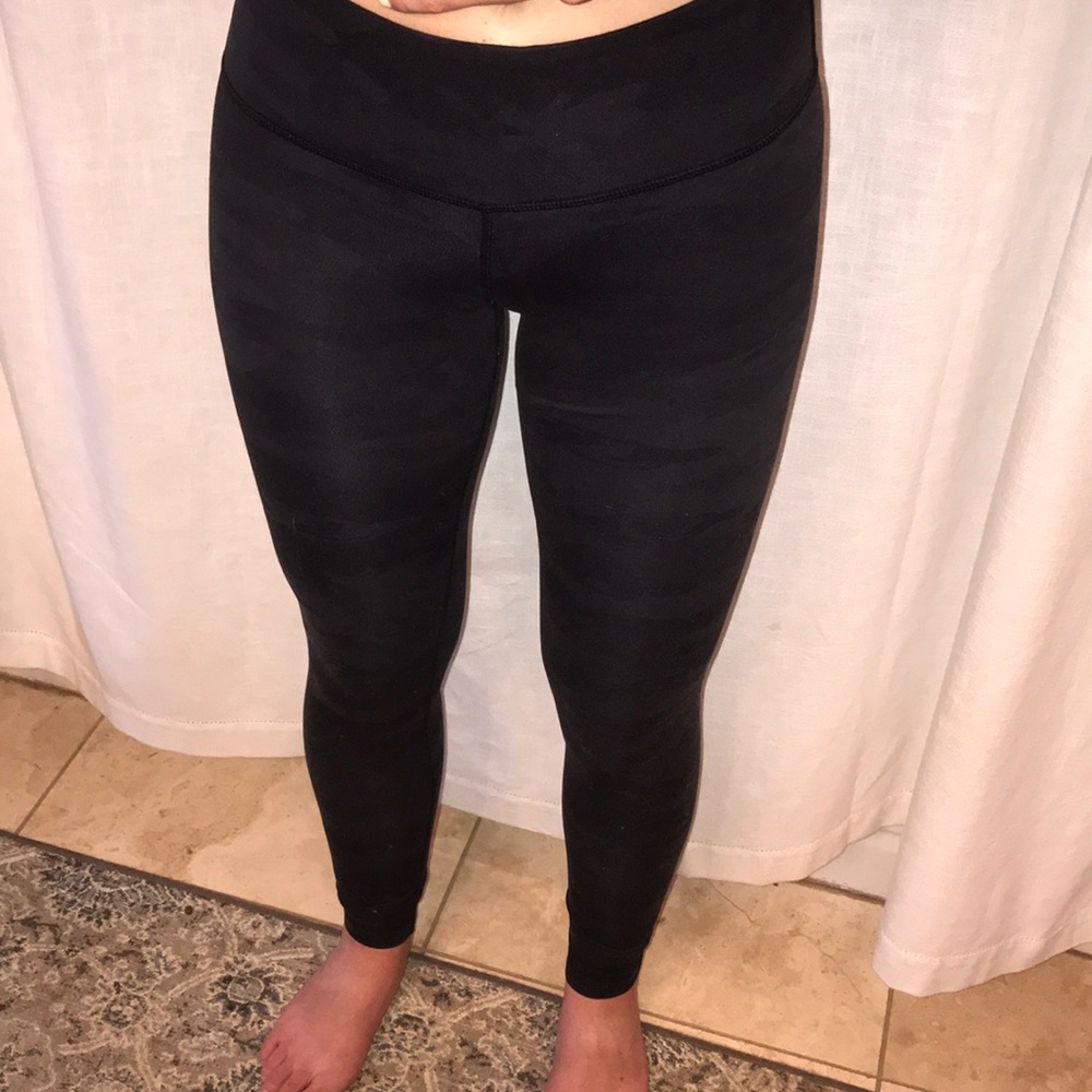 camo lululemon wunder unders.